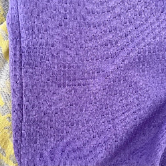 Under Armour All Season Gear LS shirt Youth XL - Picture 8 of 8